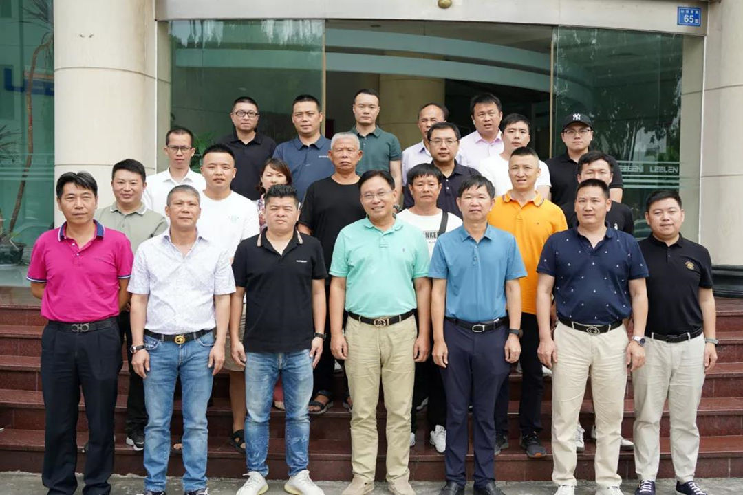 Magnates de la industria de la decoración de edificios en Xiamen se reúnen en LEELEN